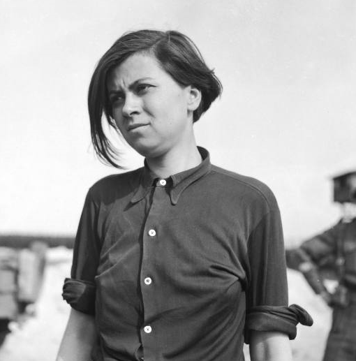 camp Bergen Belsen women guards 2